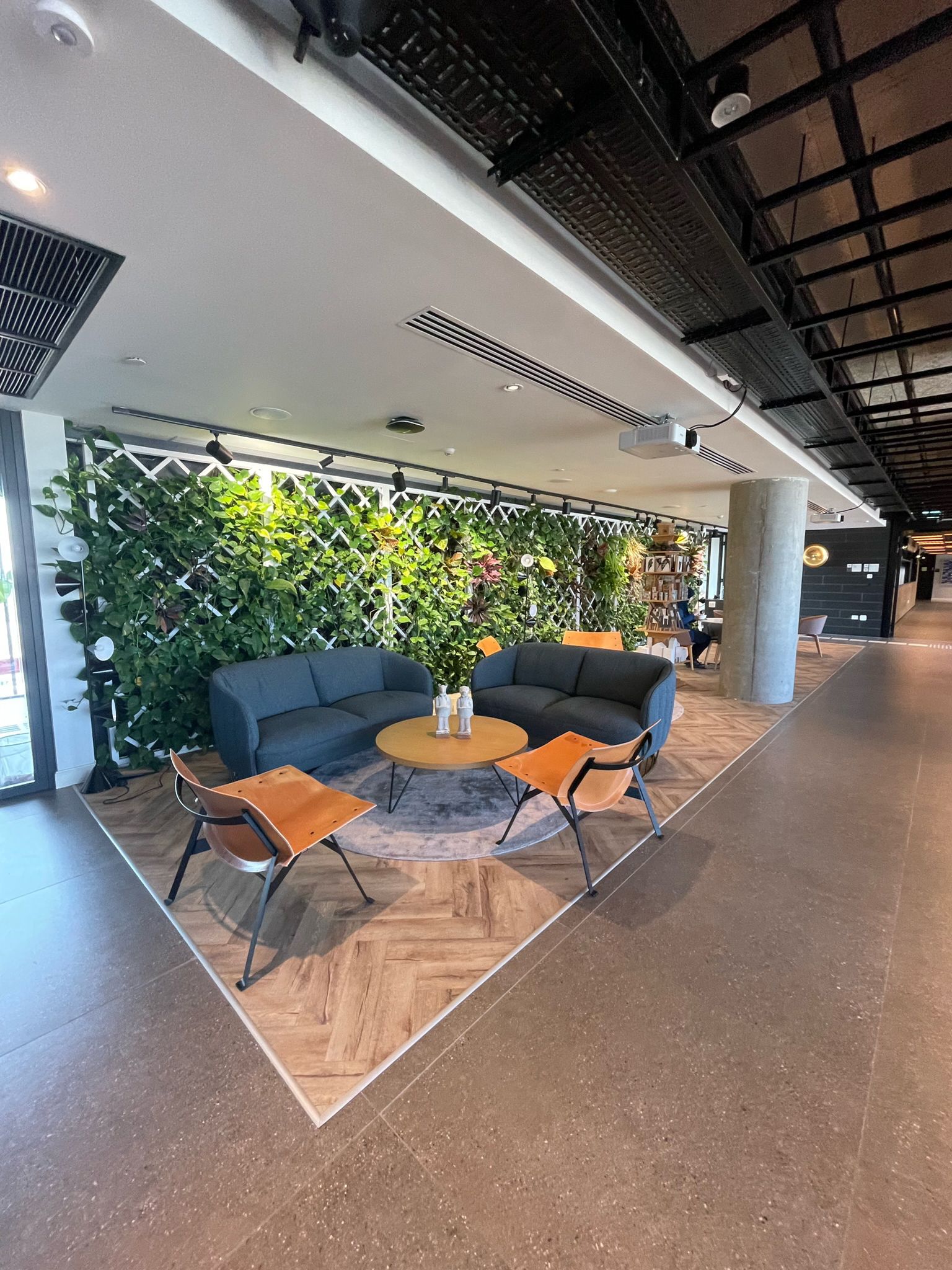 99c3c764-d0c2-4f8c-a9bd-ff83fb00dee3